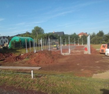 Výstavba multifunkčního hřiště na Horkách u Staré Paky 2019