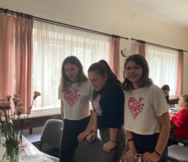 Posezení s jarním tvořením - technika tečkování v KD 8. 3. 2024