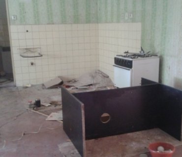 Demolice nádražní budovy čp. 35 na Horkách u Staré Paky 2019