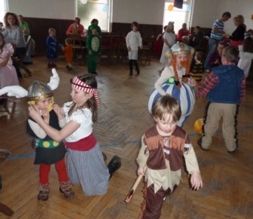 Dětský maškarní karneval 2012 Horka u Staré Paky